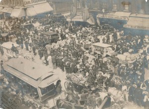 General Slocum Burial of Unknown Dead Avenue A 6th Street June 18, 1904 photo: NYPL