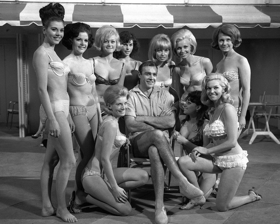 Sean Connery and women of Goldfinger