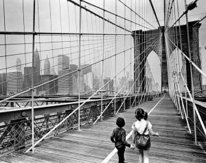 Brooklyn Bridge walkway May 15, 1979 photo: Neal Boenzi / New YorkTimes