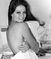 Claudia Cardinale in a sheet photo Terry ONeill